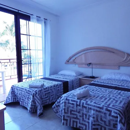 3 Bedroom House In Cho *