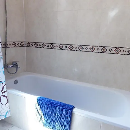 3 Bedroom House In Cho * Cho